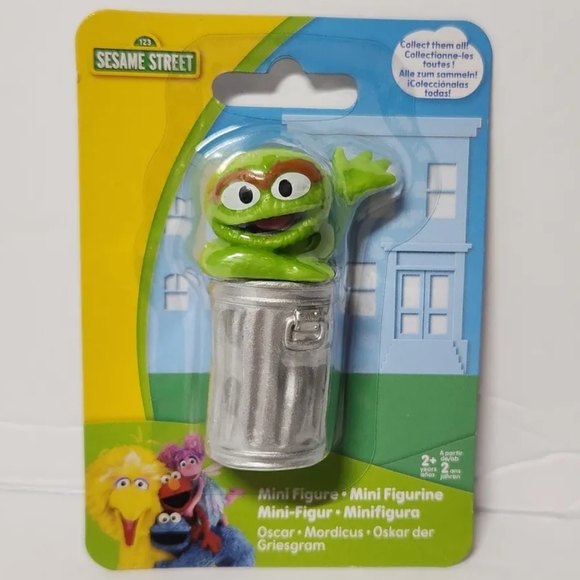 Sesame Street 5 Mini Figurines Elmo/Abby/Big Bird/Oscar/Cookie Monster NWT - Picture 5 of 6